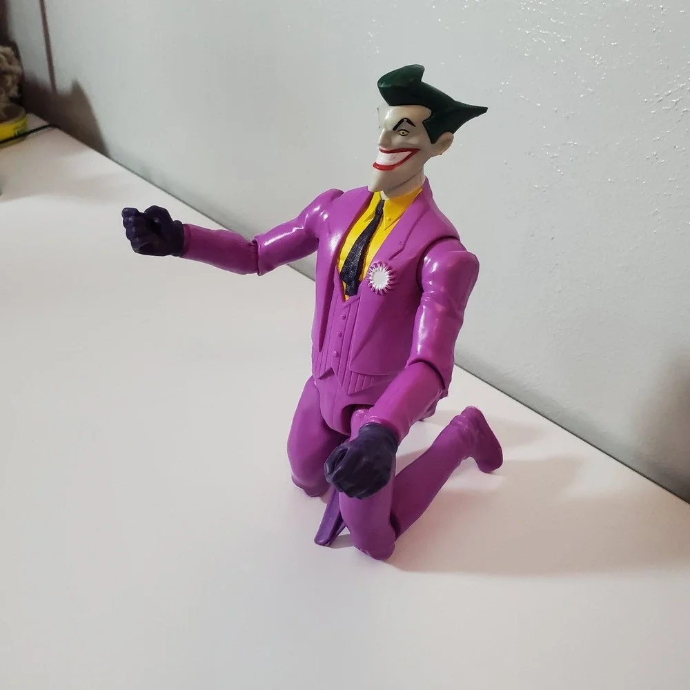 DC Comics Joker Action Figure Purple‎ Suit Vintage Style DWM52